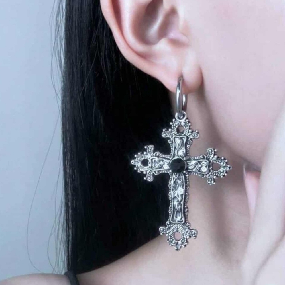 NEW Dolls Kill Silver Gothic Witchy Medieval Renaissance Style Cross Earrings - Picture 4 of 7